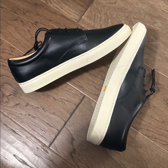 Black Leather Men's Shoes - Picture 4 of 4